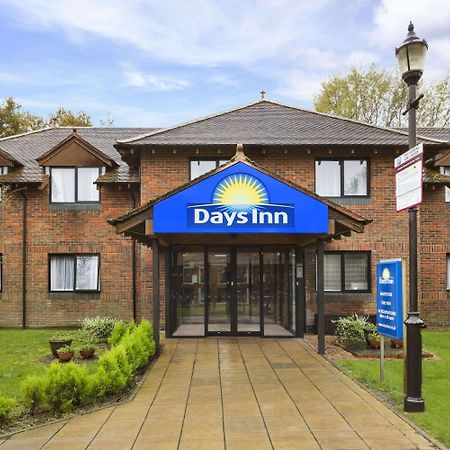 Days Inn Maidstone Exterior foto